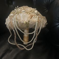 Small White Branch For Quinceañeras