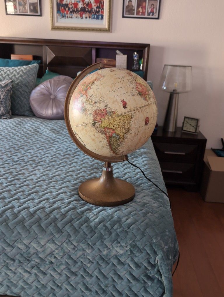 Lighted Globe.