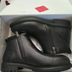 Winter boots for men's Size 10.5  (Call It Spring)