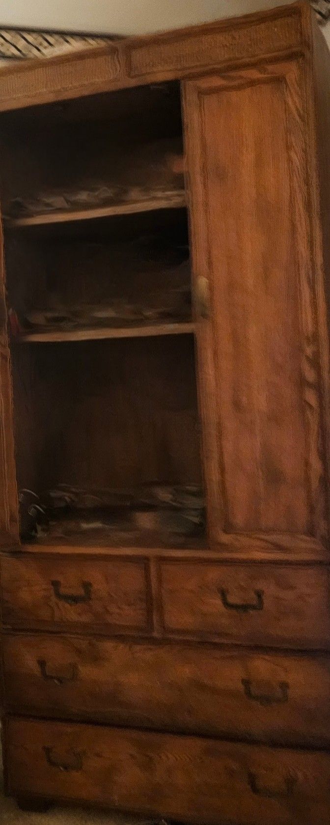 One Piece Armoire