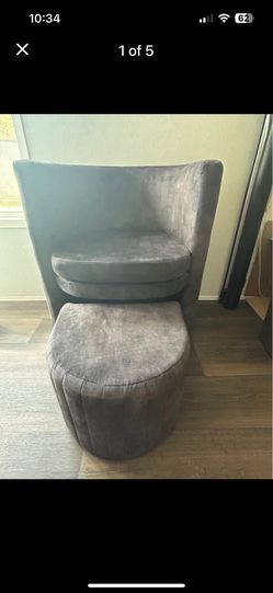 Grey Accent Chair with Ottoman – Modern Style