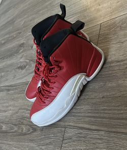 Jordan 12 Red Flu Size 8.5
