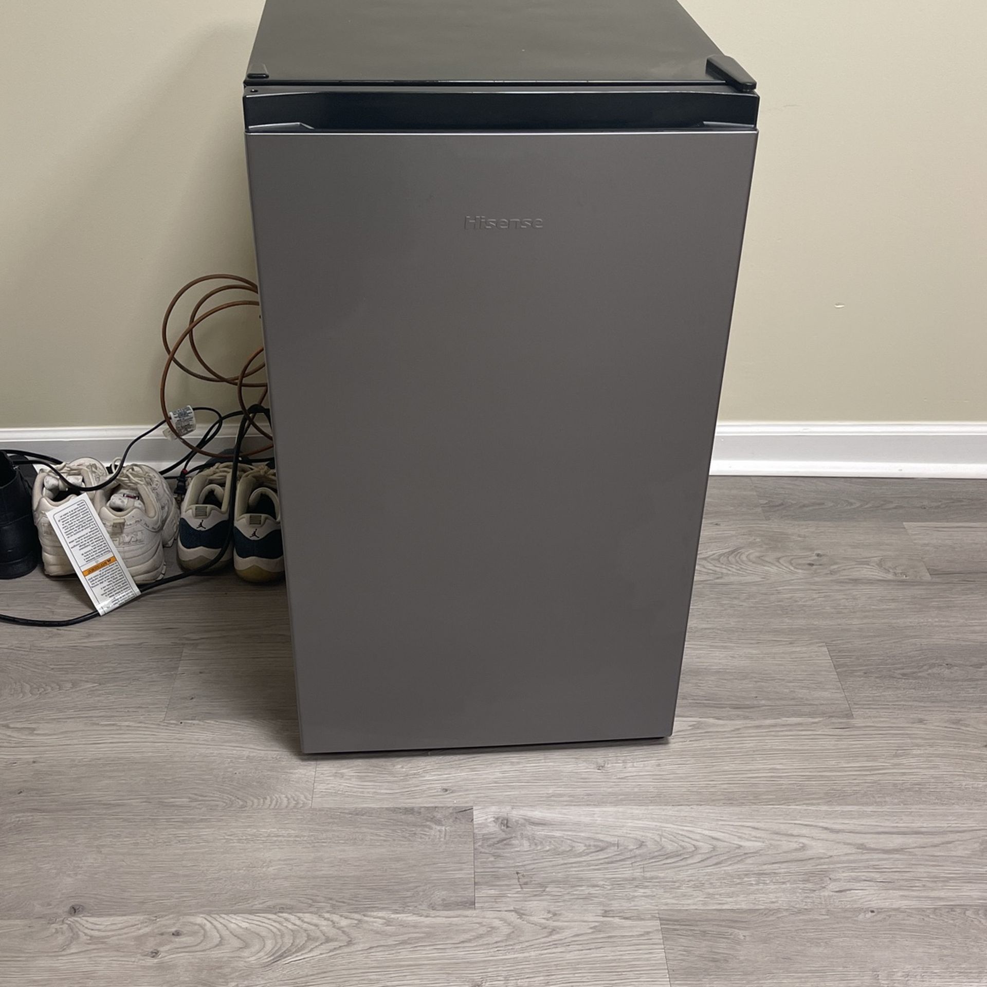 Hi Sense Fridge 2 Weeks Used Only