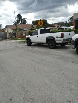 For part 2500. 5.7. 4x4 Driver good