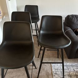 Bar Stool / High chair