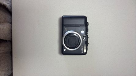 Cannon G7 camera