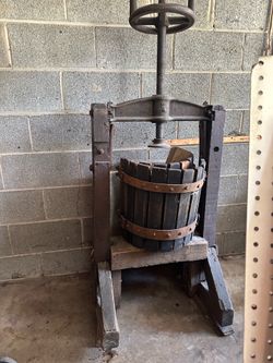 Press for grape and Apple