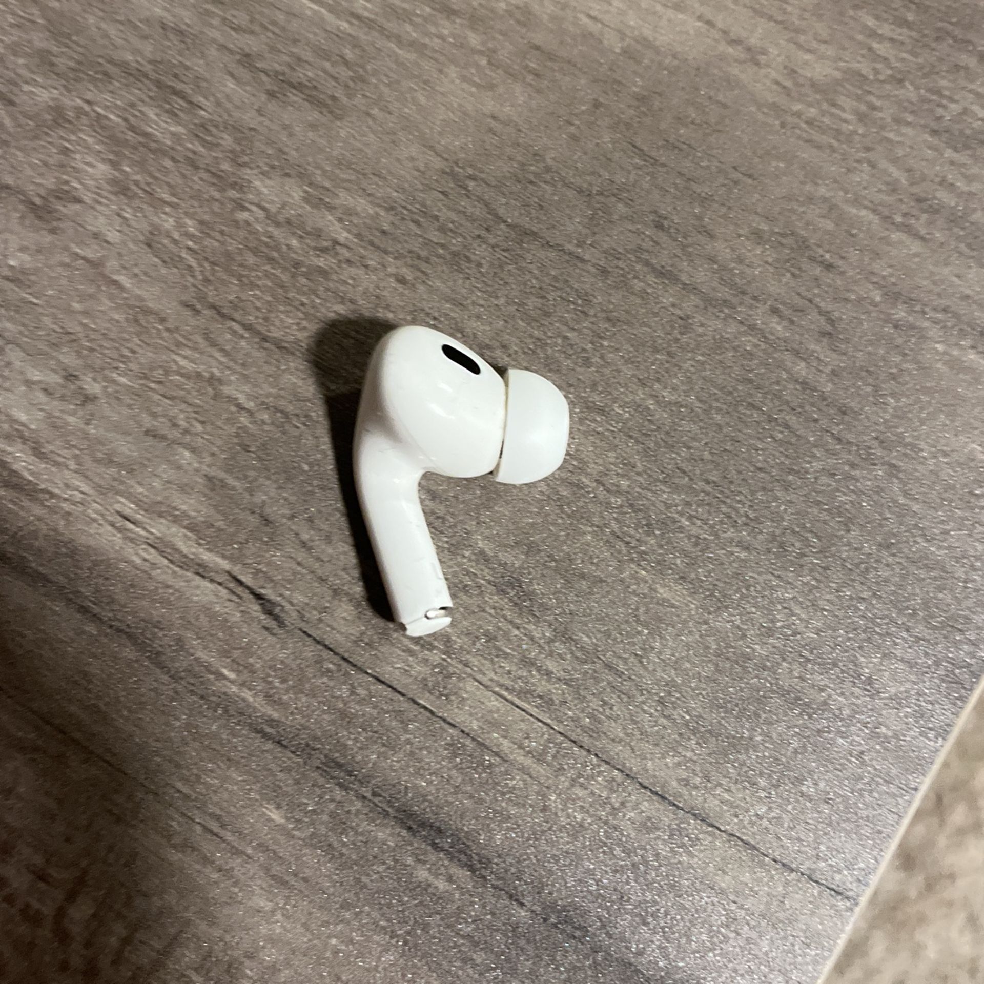 (READ DESCRIPTION) Left Airpod Pro 2nd Gen