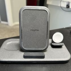 Mophie Charging Station 3 In 1
