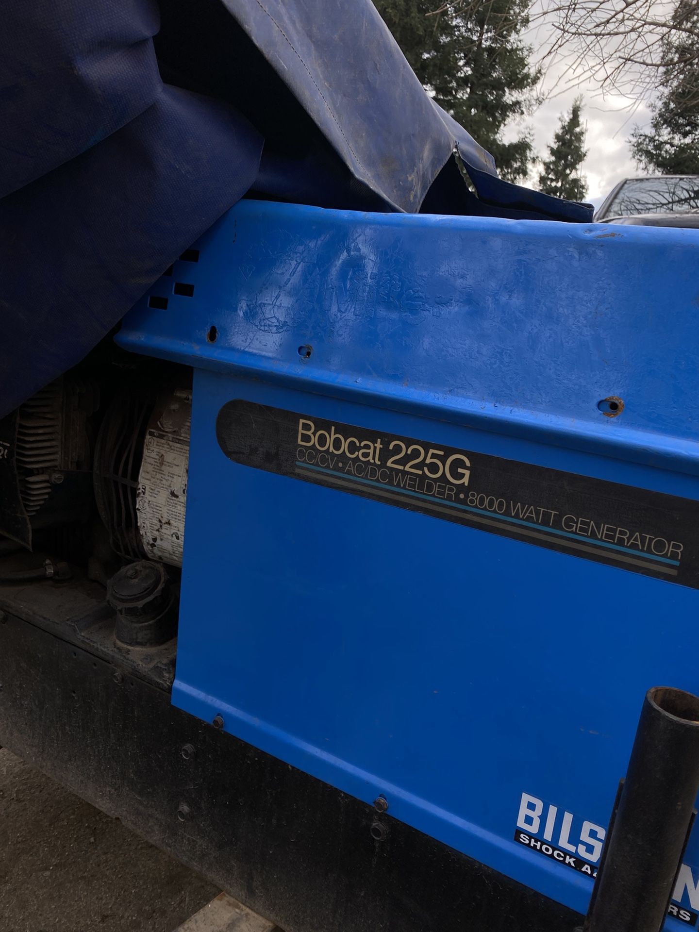 Bobcat 225G Portable Welder/generator