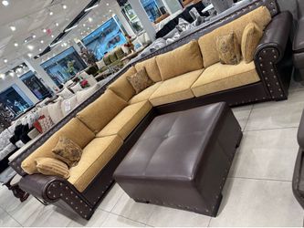 Sectional With Ottoman 🔥🔥🔥