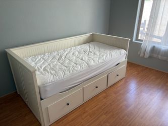Ikea HEMNES Daybed frame