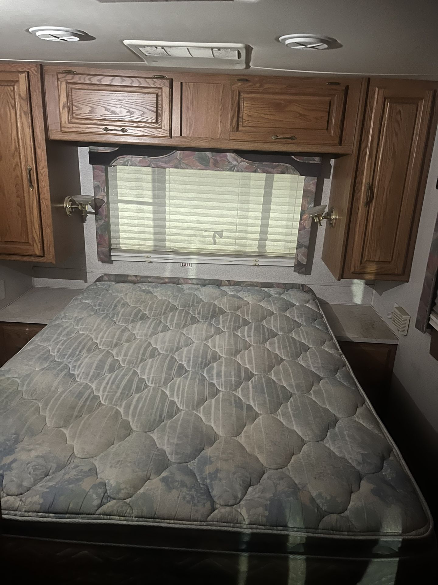 1995 Holiday rambler Motorhome for Sale in Lancaster, CA - OfferUp