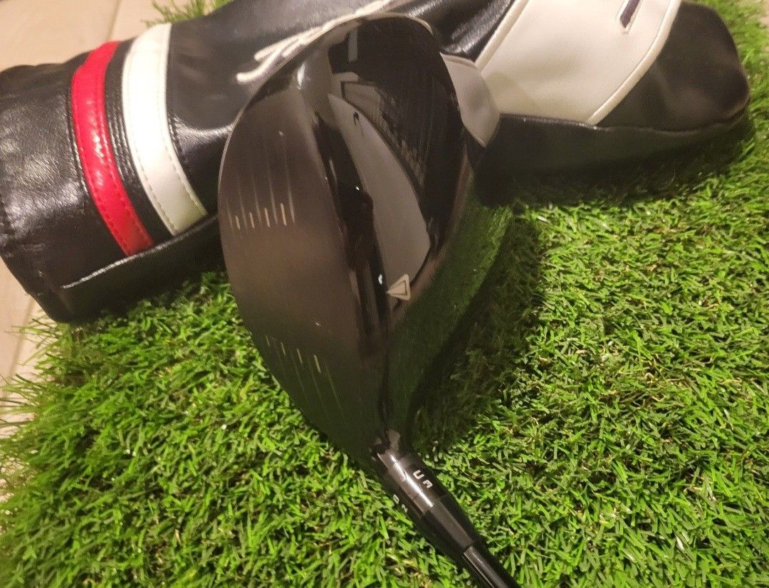 Titleist TS2 DRIVER WITH NEW HAZORDOUS SHAFT