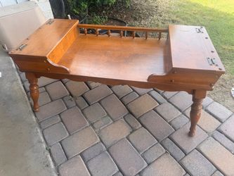 Colonial Furniture Baumritter Maple Dough Box coffee table