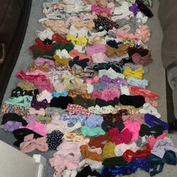 Huge Lot of Baby/Toddler Head Bows

