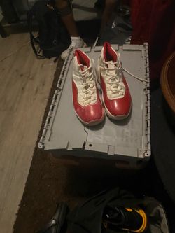 Red an white (Jordan)