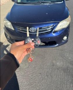 Car Keys N Remotes/ Llaves Con Control