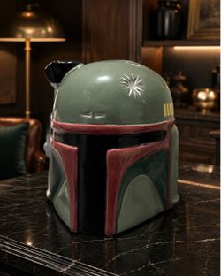 Like NEW Retired 2011 Star Wars Boba Fett Helmet Ceramic Cookie Jar by Galerie