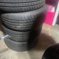 225/55 R17