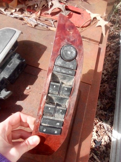 03-06 Cadillac Escalade Driver Side Windows Switch