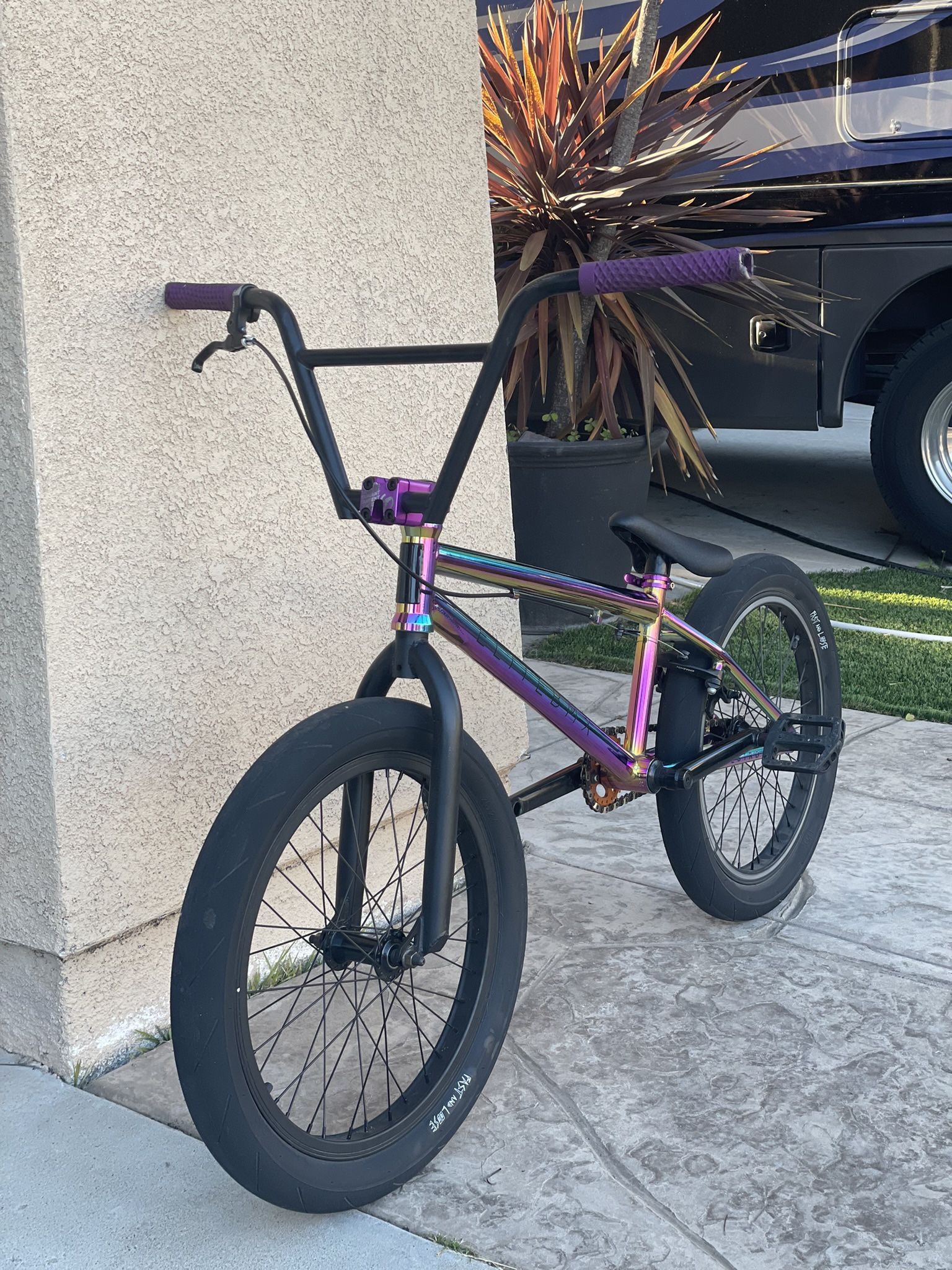 Destro Elite Freestyle BMX