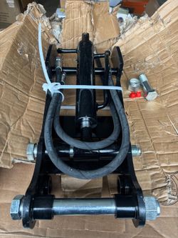 Hydraulic Thumb Claw for 1-3Ton Mini Excavators New Models, Universal Attachment for HT-10 Series, Ideal for Lifting Scrap & Landscaping