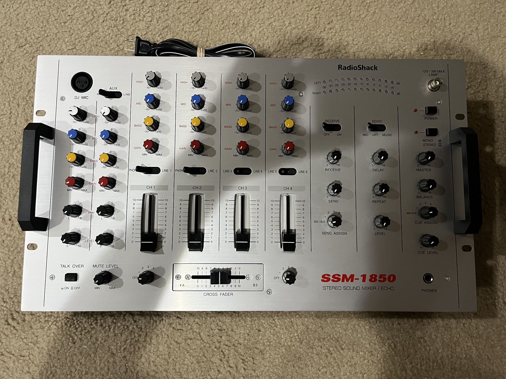 RadioShack SSM-1850 Stereo Sound Mixer / Echo