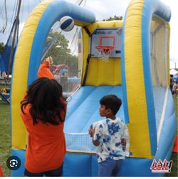 Inflatable basketball