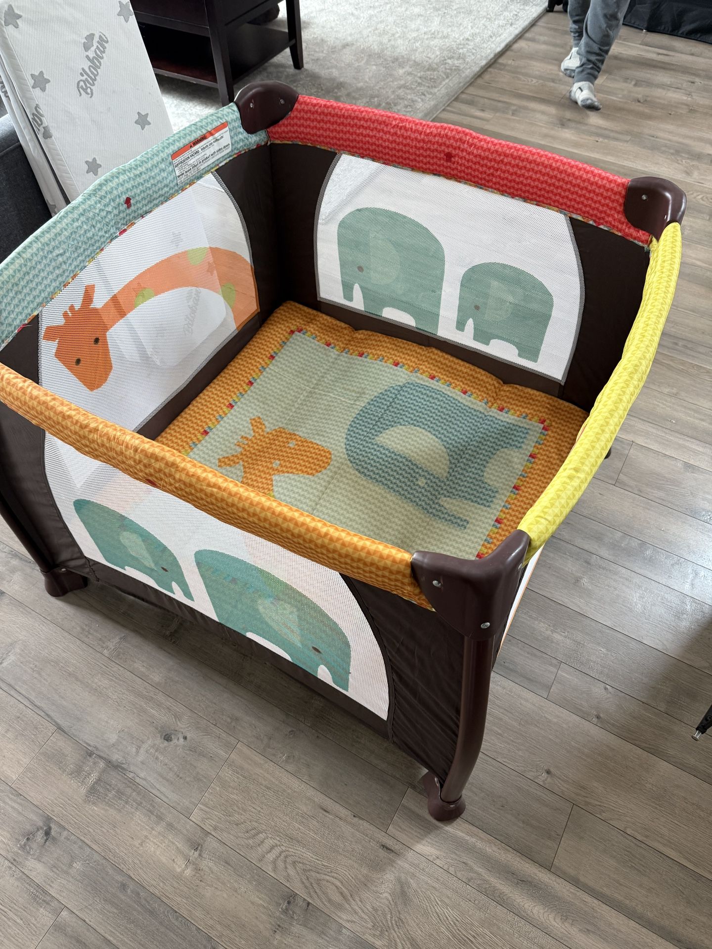 Portable Crib/ Playpen
