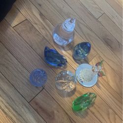 6 glass figurines 