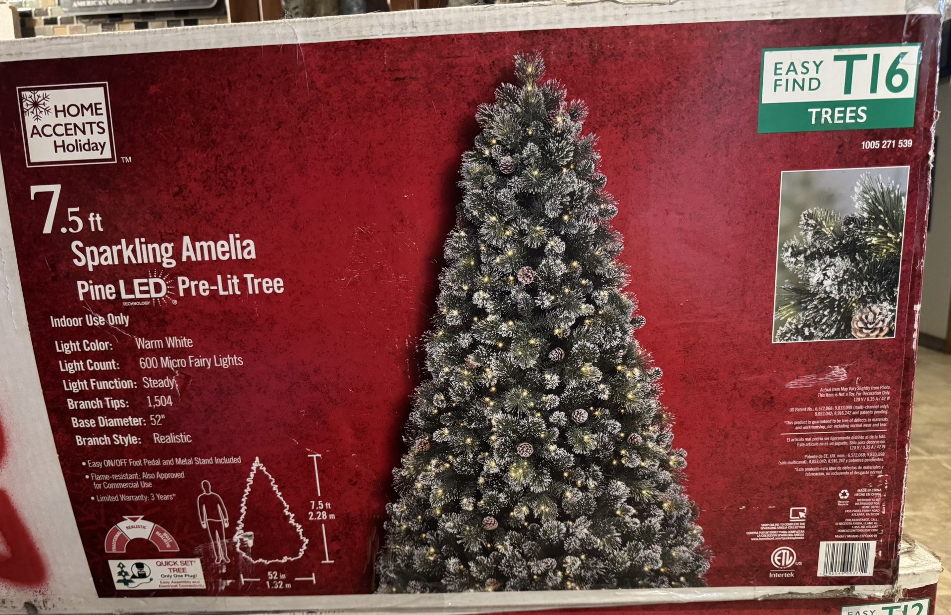 Home Accents Sparkling Amelia 7.5ft Tree 1504 Branch Tips. Must Pickup
