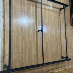 Queen Bed Frame - Metal - $20 OBO 