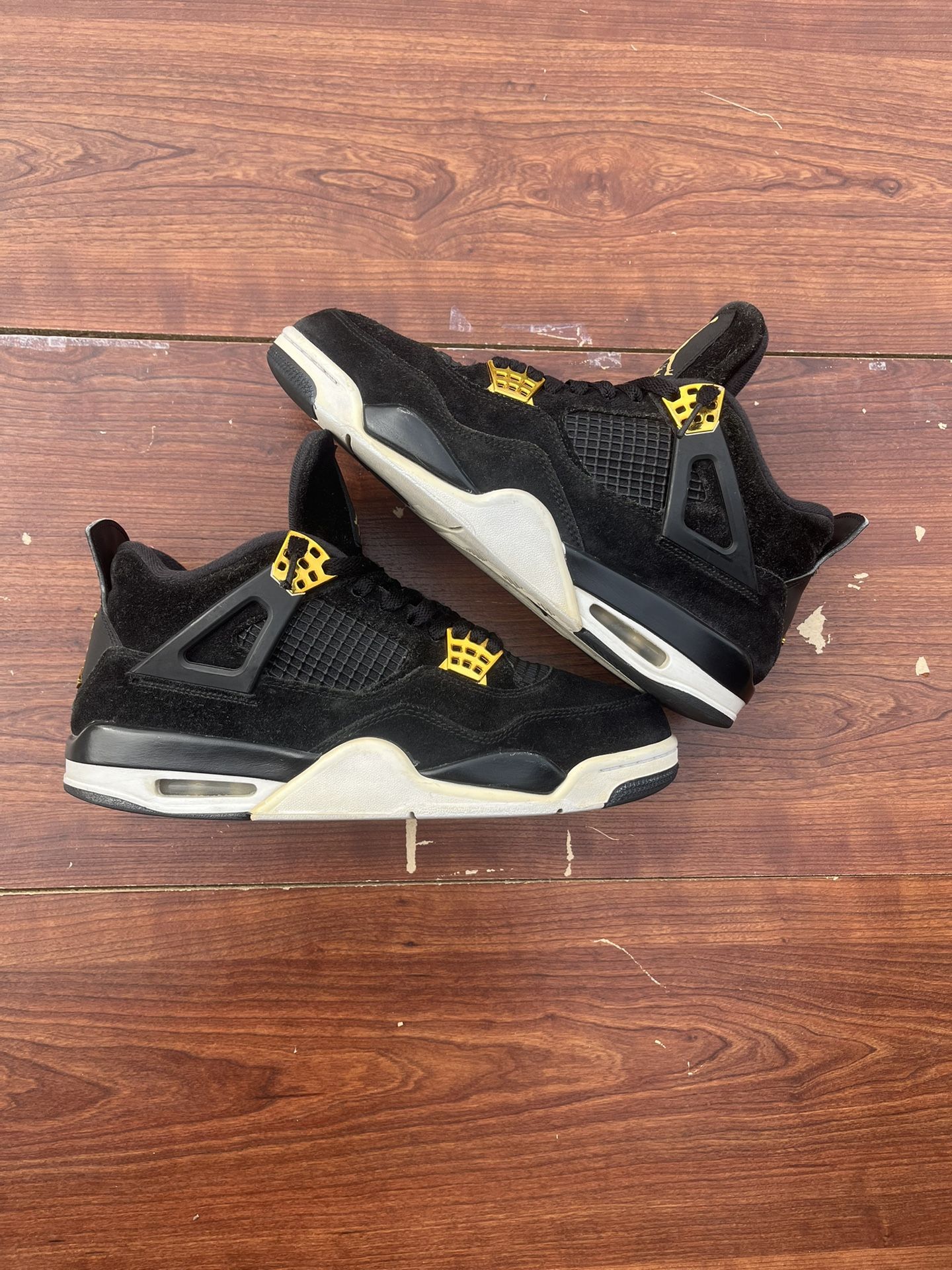 Jordan 4 Royalty
