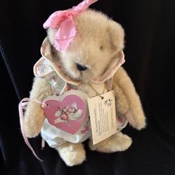 Muffy Vanderbear In Valentine’s outfit