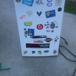 Mini Fridge (3.5 feet) 