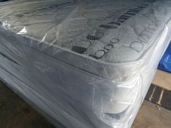 $199. Queen pillow top mattress only brand new free delivery same day