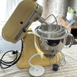 KitchenAid Artisan Stand Mixer