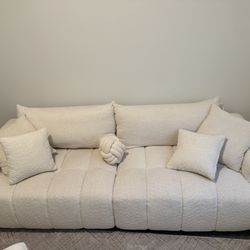 Couch Perfect Conditions Almost New 