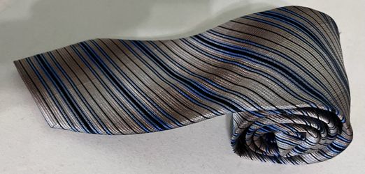 Necktie.