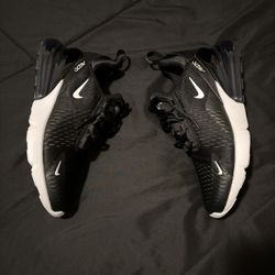 Air Max 270 