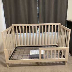 Carter’s by daVinci Colby 4-in-1 Low-Profile Convertible Crib