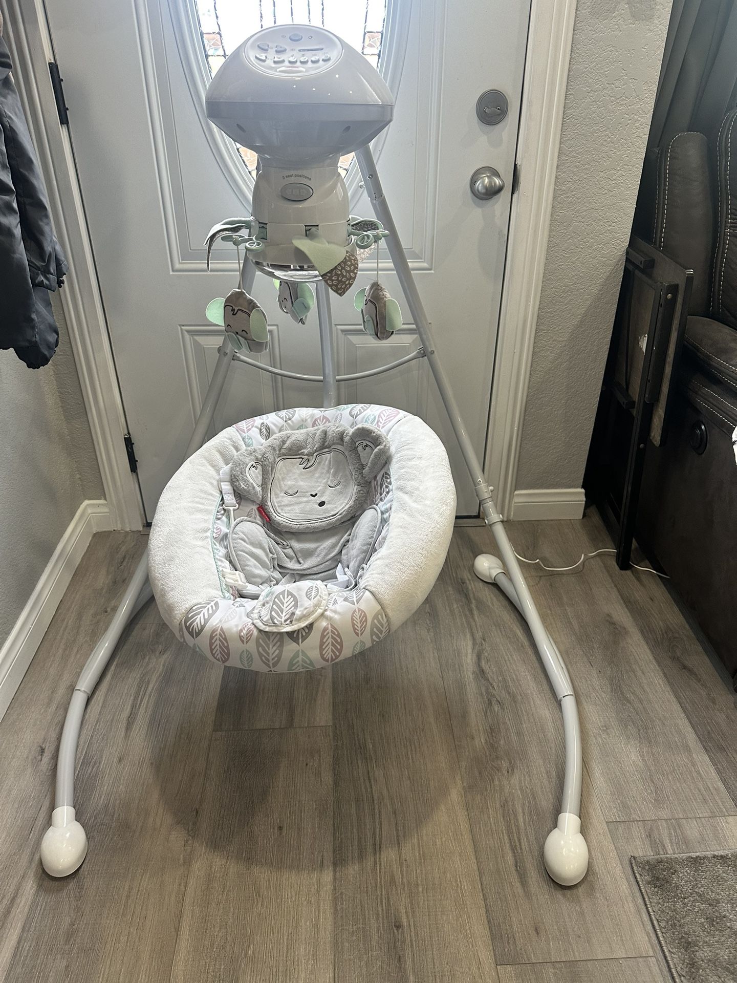 Baby swing
