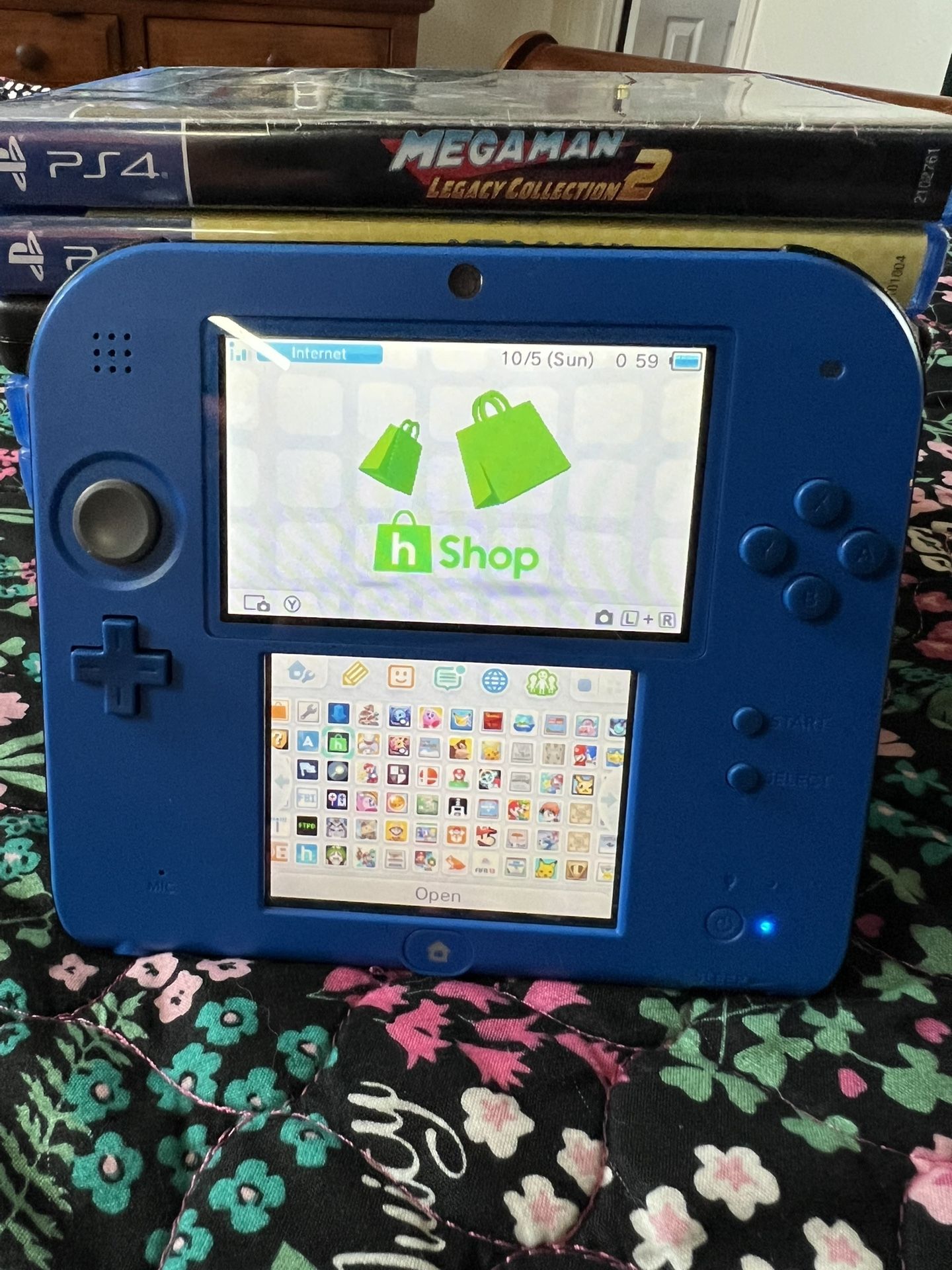 Loaded Nintendo 2DS W/128gb SD Card + H shop