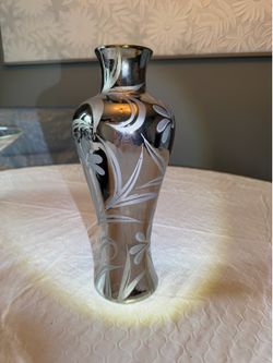 Silver mirrored Slender Vase