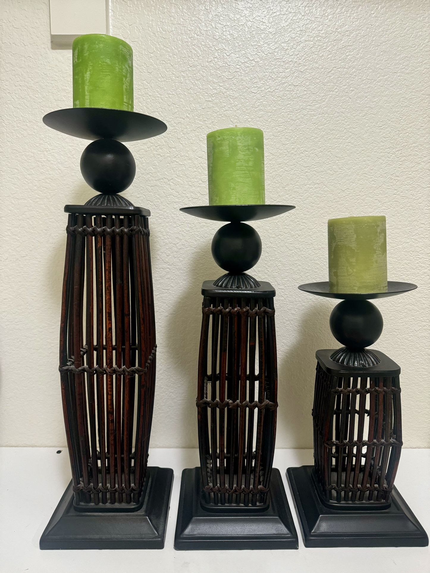 3 Candle Holder 