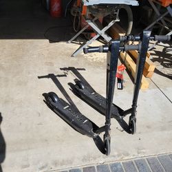 Razor electric scooters