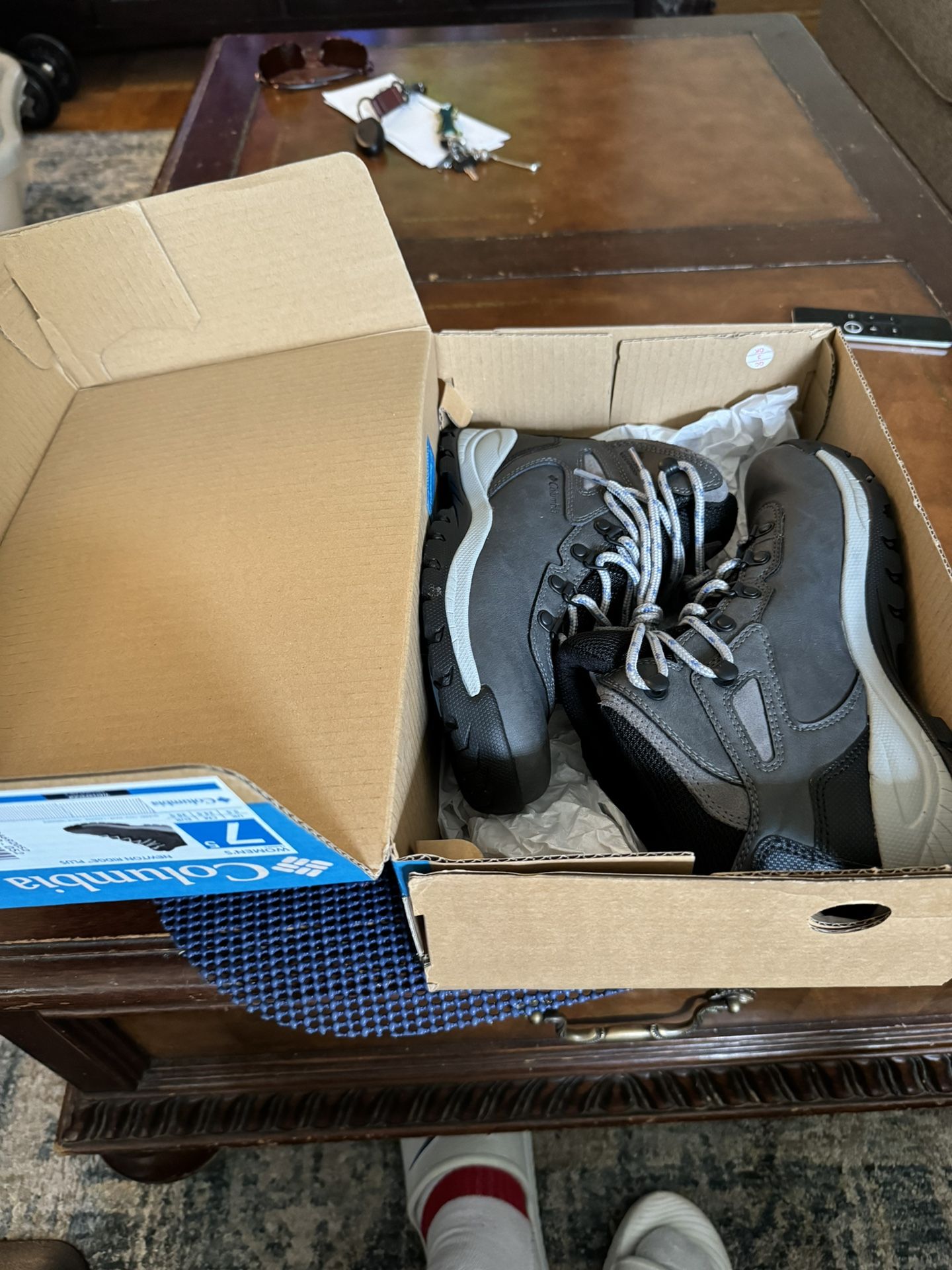 Columbia Newton Ridge Plus Hiking Boots Women’s 7.5