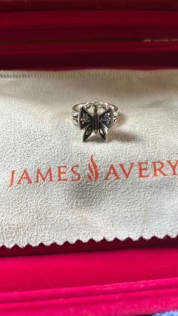 Mariposa ring