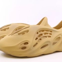 adidas Yeezy Foam RNNR Dessert Sand Size 13 GV6843 Tan Brown OG Low